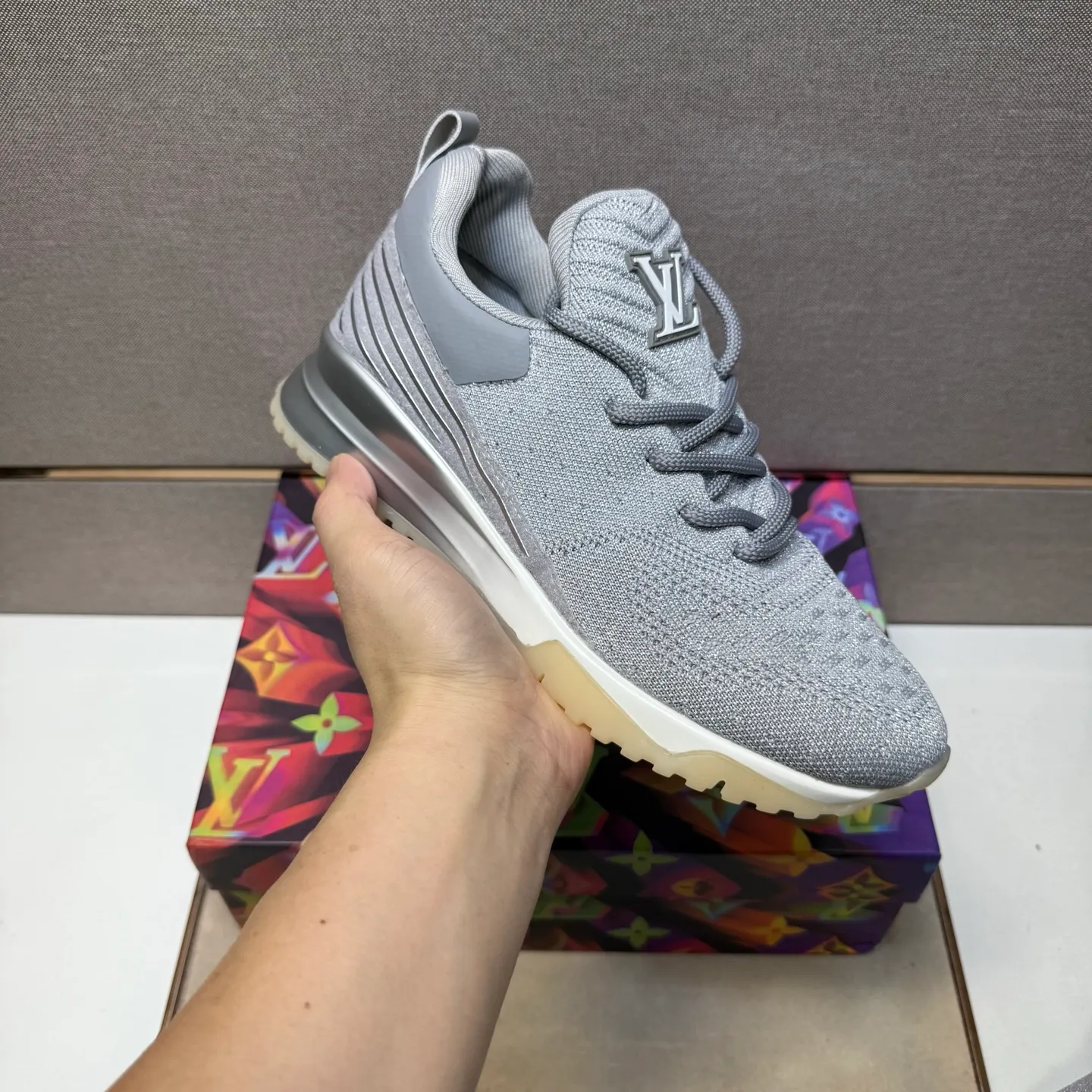 ⬛️Men's shoes 💰p480 [LV～] Men's casual shoes 2025z cabinet sales simultaneously 🔶Size: 38-44 #️⃣ 🔷4 colors🔜The upper is made of multi-material splicing➕Mesh lining, comfortable and breathable, sole: original comfortable and wear-resistant outsole, ⚠️real thing📱photographed🎬real thing is better📢📢📢